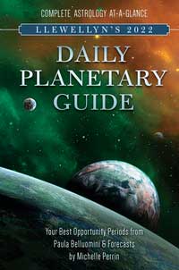 2022 Daily Planetary Guide by Llewellyn