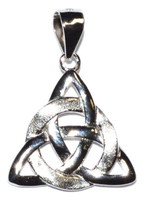 5/8" Triquetra sterling pendant - Click Image to Close