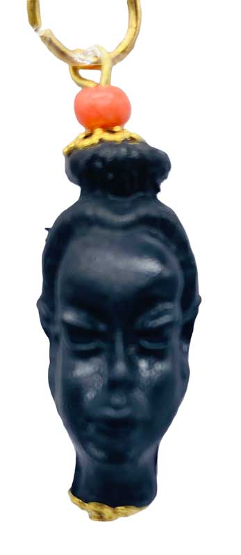 African Head Woman amulet (plastic) - Click Image to Close