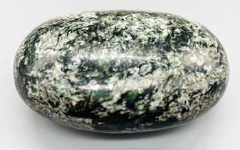 Emerald in Matrix palm stone - Click Image to Close