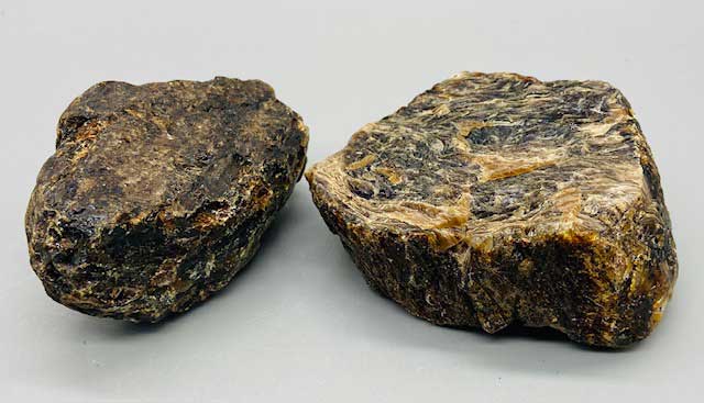 1 lb Amber, Zebra untumbled stones - Click Image to Close