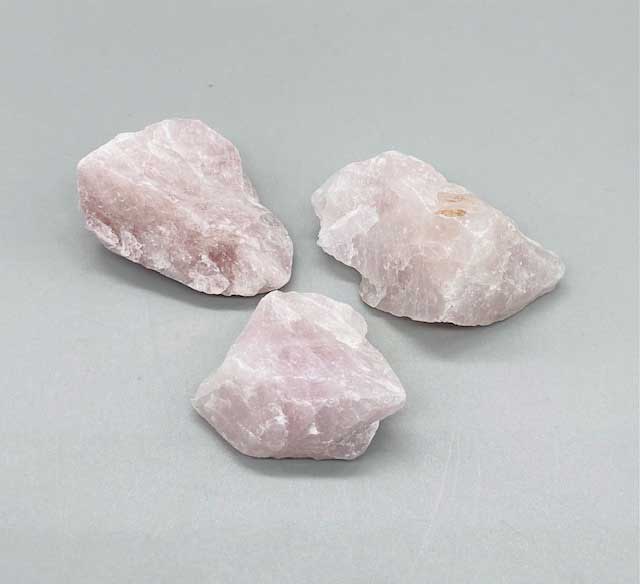 1 lb Kunzite untumbled stones - Click Image to Close