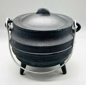 5" cast iron cauldron w/ lid - Click Image to Close