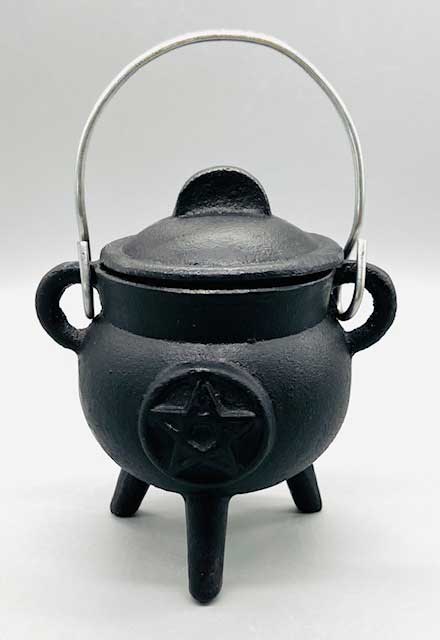 3" Pentagram cast iron cauldron w/ lid - Click Image to Close