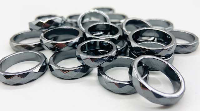 (set of 50) Faceted Hematite rings - Click Image to Close